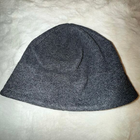 Charcoal Gray Fleece Winter Beanie — Old Navy — One Size - Picture 8 of 10